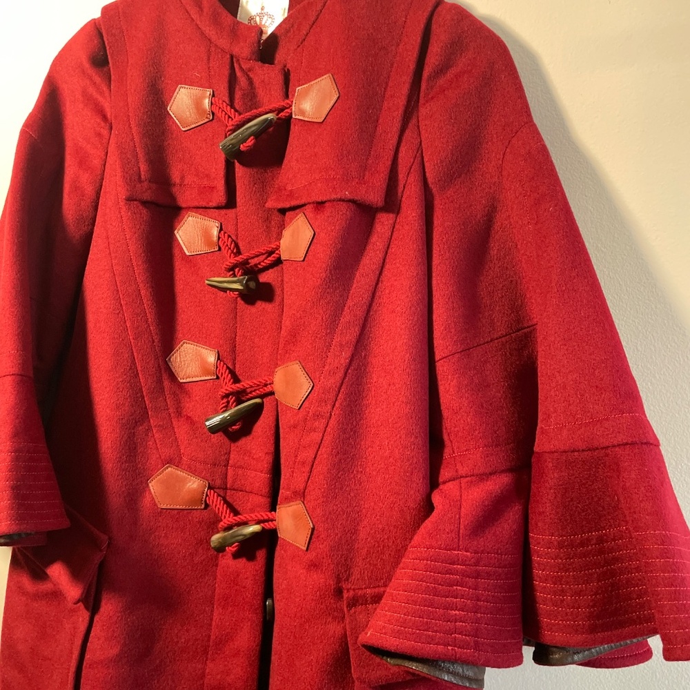 Red Coat - Picture 4 of 7